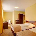Mercedes Hotel