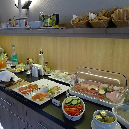 Mercedes Hotel 3*