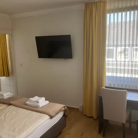 Hotel Mercedes - Self Check-In 3* Bonn