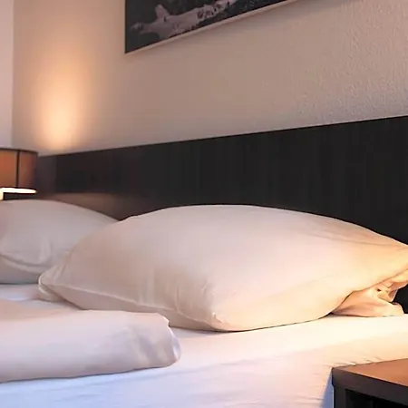 Hotel Mercedes - Self Check-in Bonn