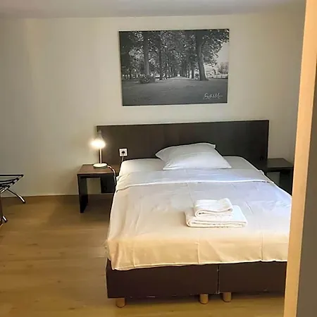 Mercedes - Self Check-in Hotell