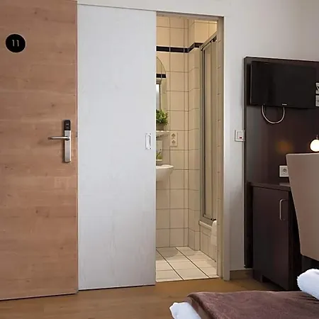 Mercedes - Self Check-in Hotel 3*